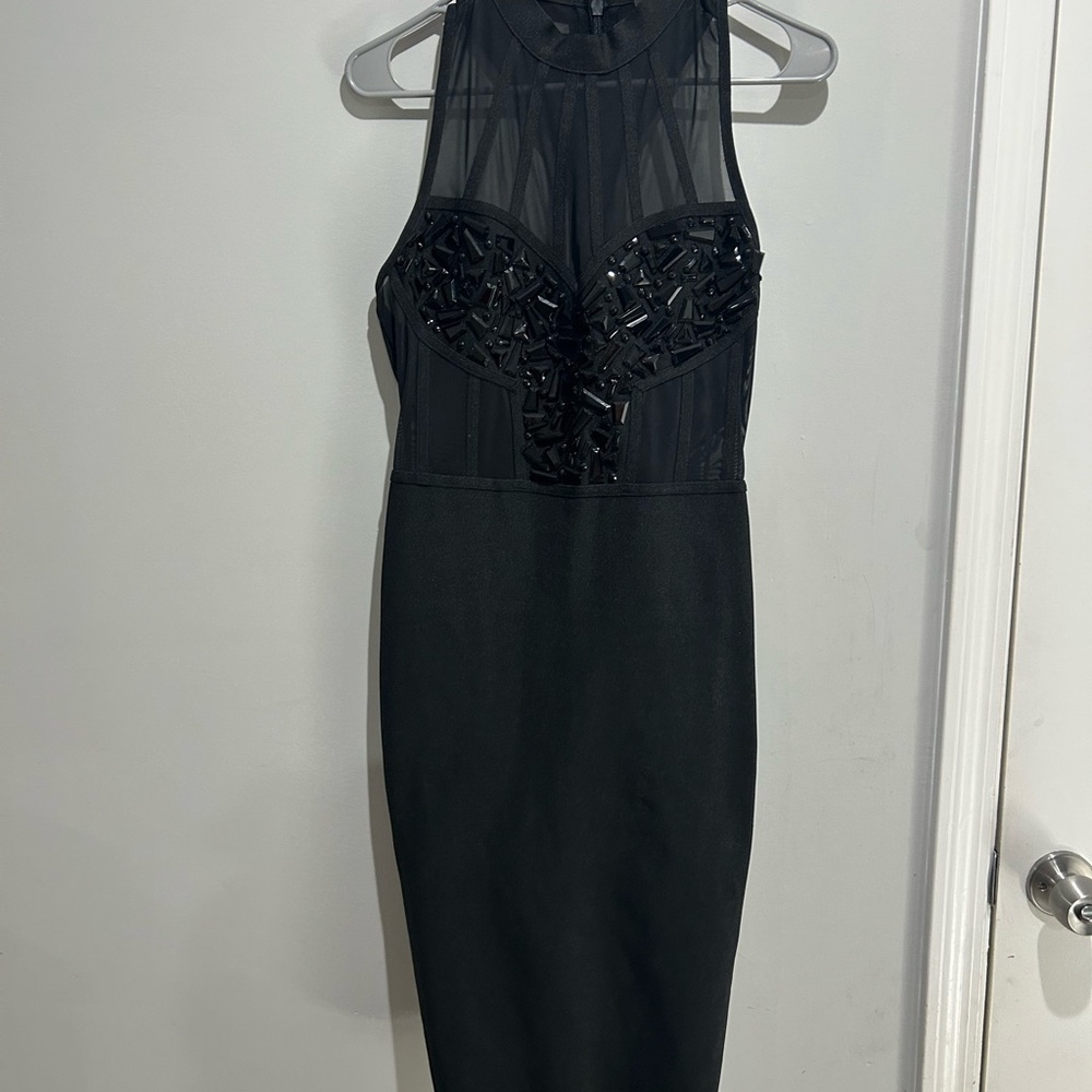 Elegant Black Sleeveless Dress